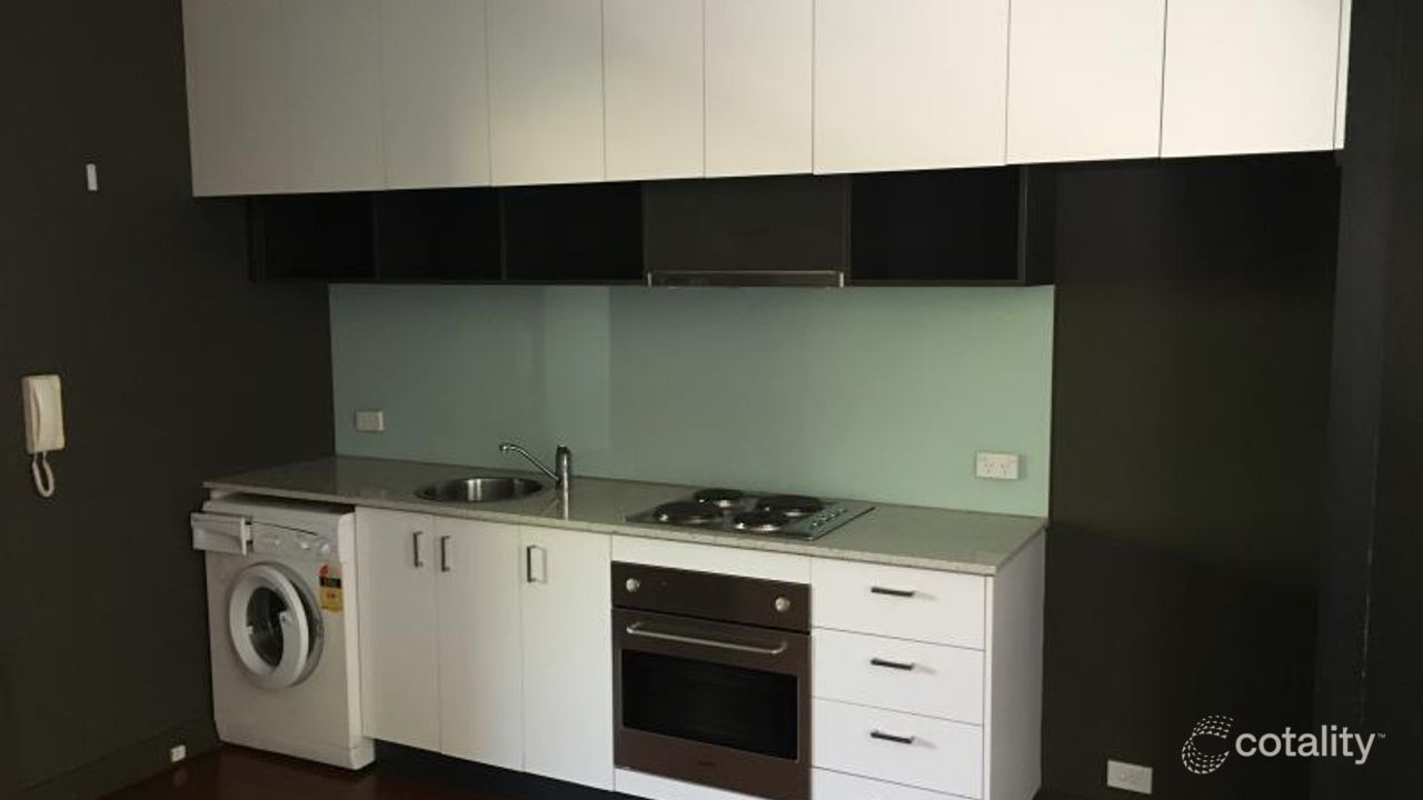 1-bedroom unit at 8/14 Austin Avenue, Elwood, VIC 3184, Port Phillip Council, Victoria