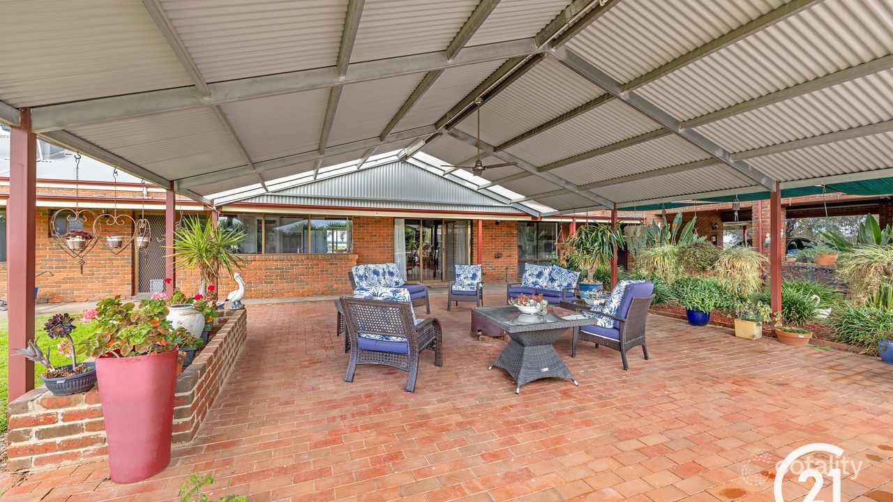 6-bedroom house at 83 Latham Road, Echuca, VIC 3564, Campaspe Council, Victoria