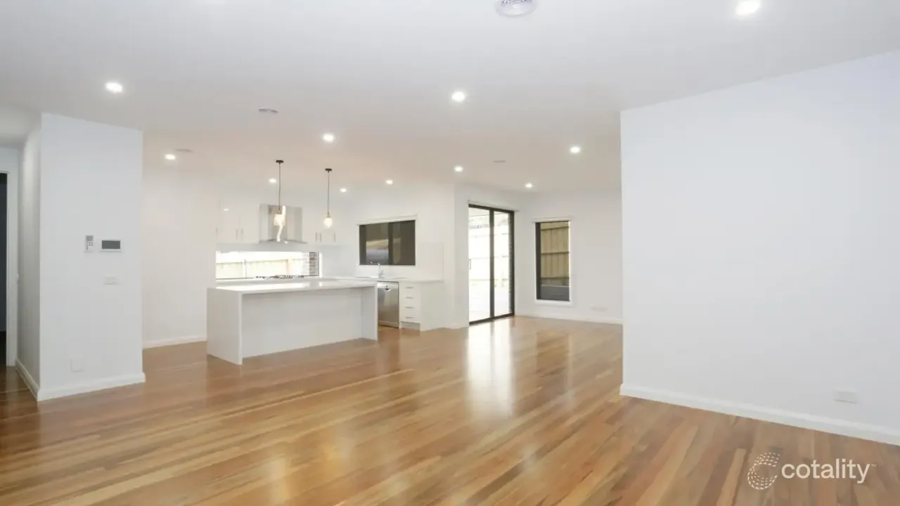 4-bedroom unit at 2/22 Anthony Drive, Mount Waverley, VIC 3149, Monash, Victoria