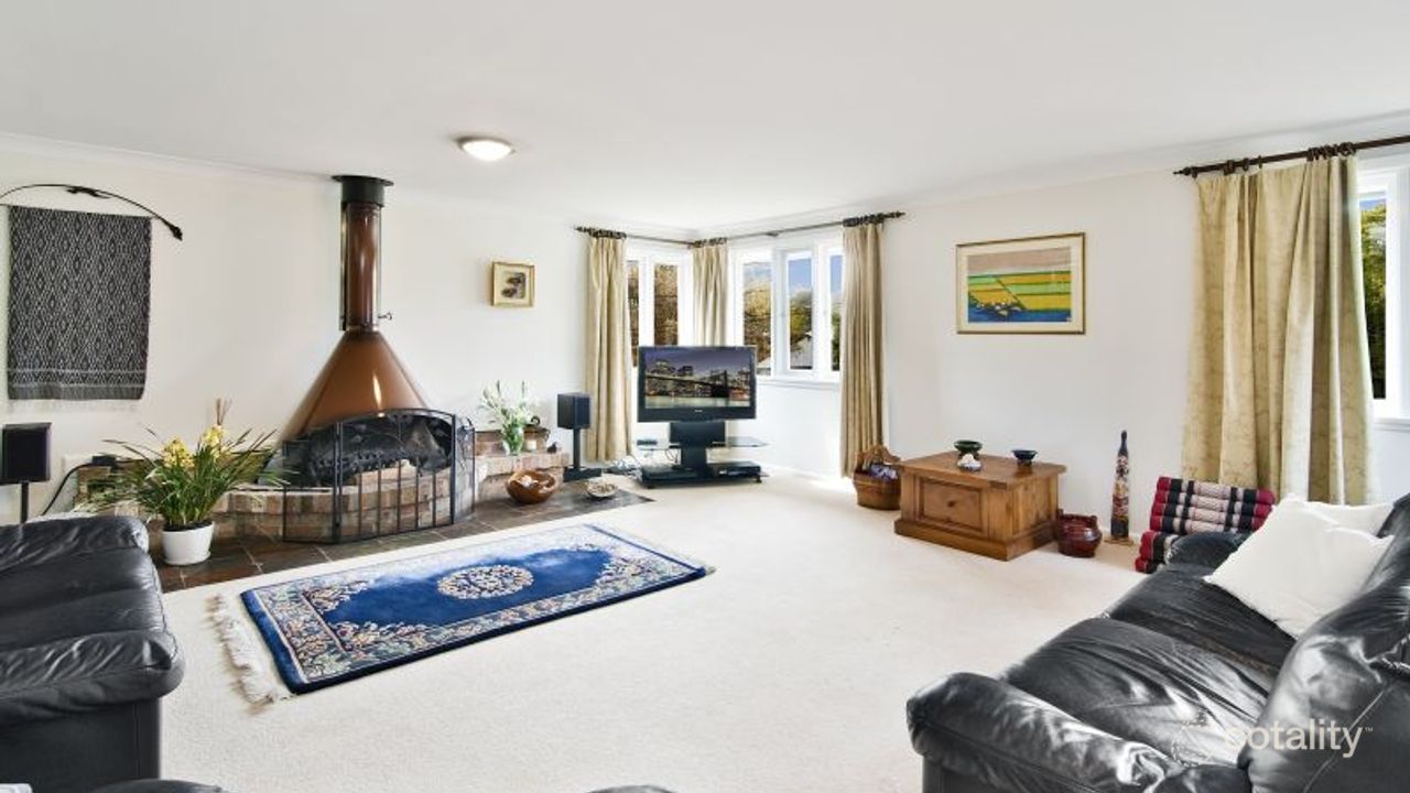 4-bedroom house at 40 Woodlands Road, Forestville, NSW 2087, Northern Beaches, New South Wales