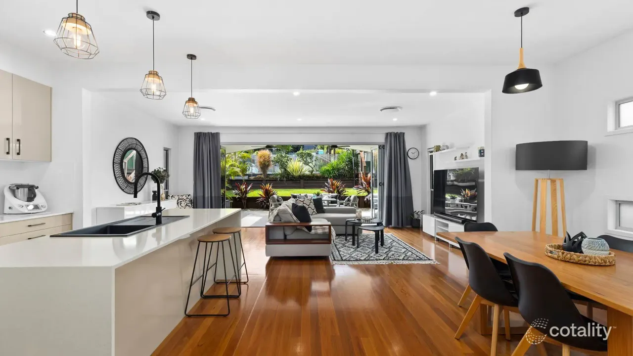 4-bedroom house at 84 Shaftesbury Street, Tarragindi, QLD 4121, Brisbane Council, Queensland