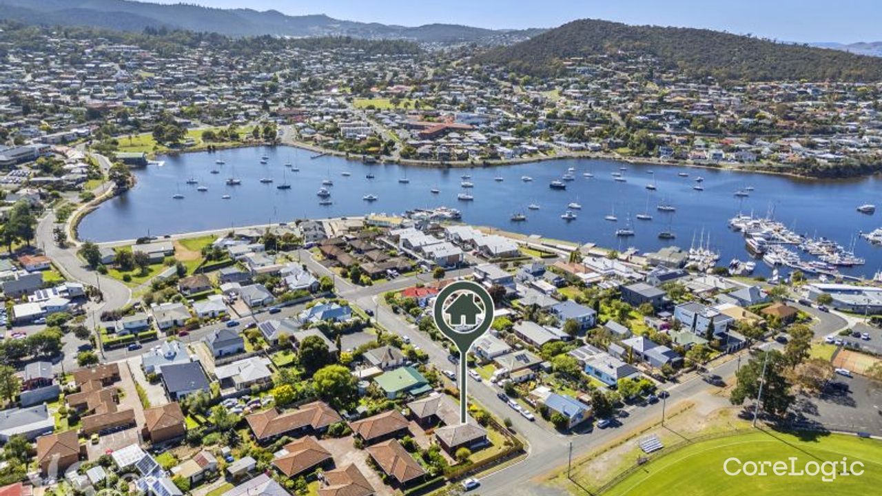 2-bedroom unit at 1/15 Park Road, Clarence Council, Tasmania