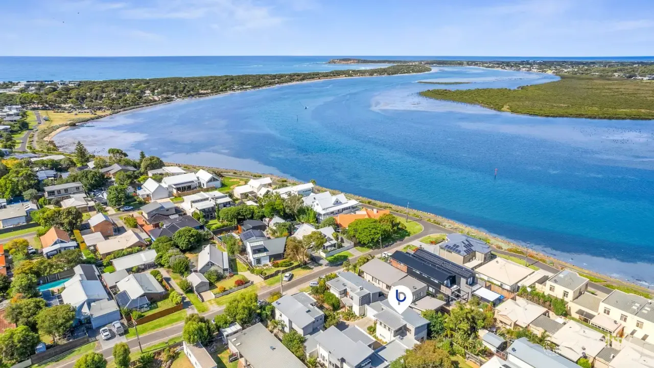 3-bedroom unit at 2/11 Parker Street, Ocean Grove, VIC 3226, Greater Geelong Council, Victoria