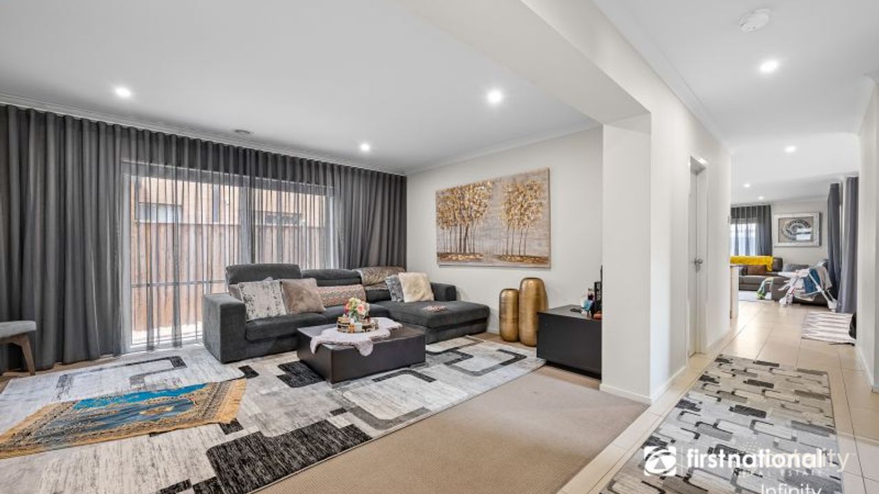 5-bedroom house at 36 Rothbury Parkway, Williams Landing, VIC 3027, Wyndham Council, Victoria