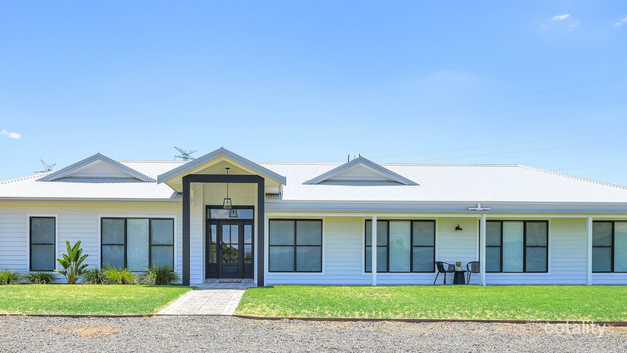 5-bedroom unit at 62 Burgess Lane, Calala, NSW 2340, Tamworth, New South Wales