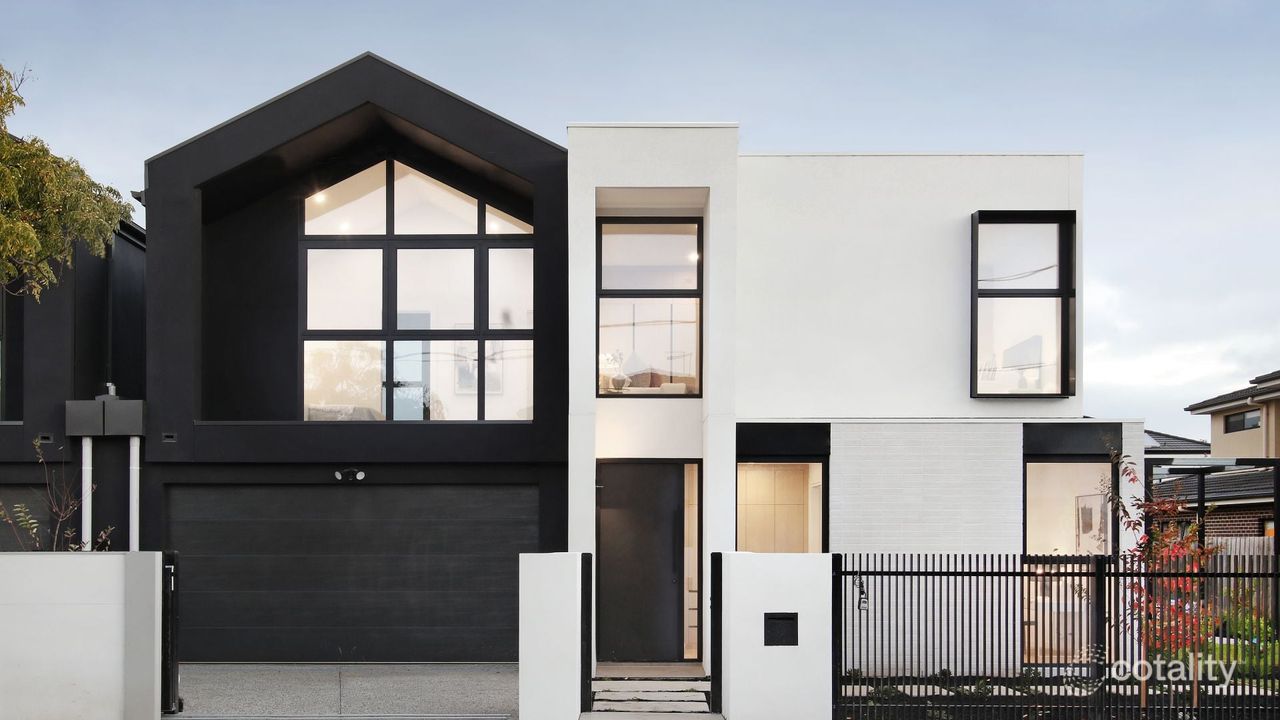 4-bedroom unit at 30 Glover Street, Bentleigh East, VIC 3165, Glen Eira, Victoria