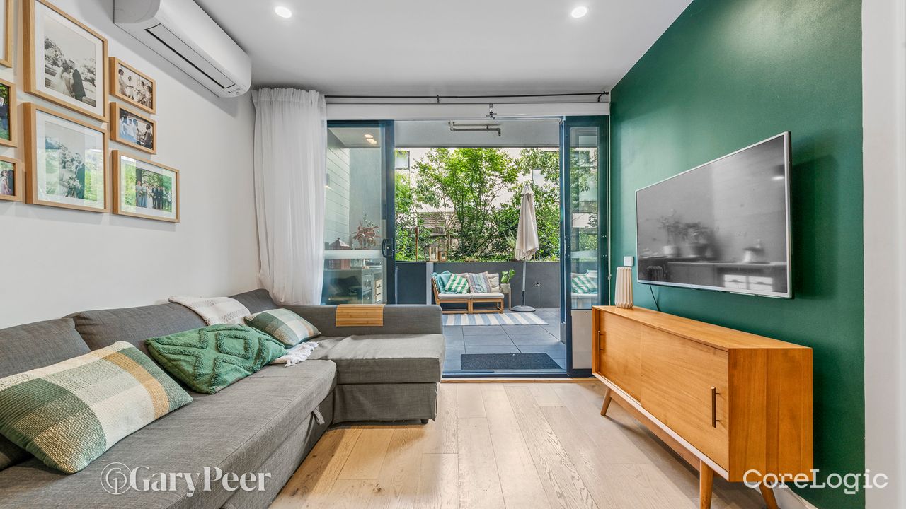 2-bedroom unit at 6/92 Mimosa Road, Glen Eira Council, Victoria