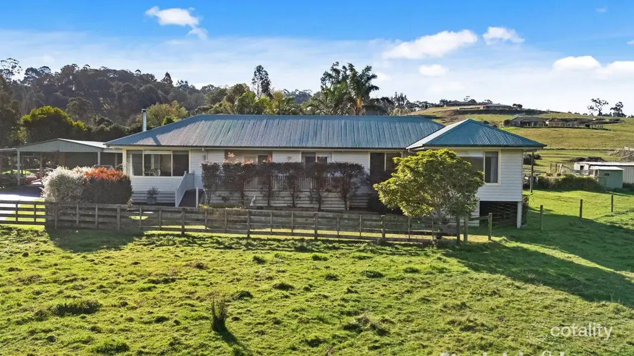 5-bedroom house at 34 Nardinos Road, Yallourn North, VIC 3825, Latrobe Council, Victoria