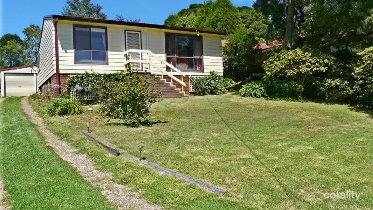 3-bedroom house at 8 Victor Crescent, Robertson, NSW 2577, Wingecarribee Council, New South Wales