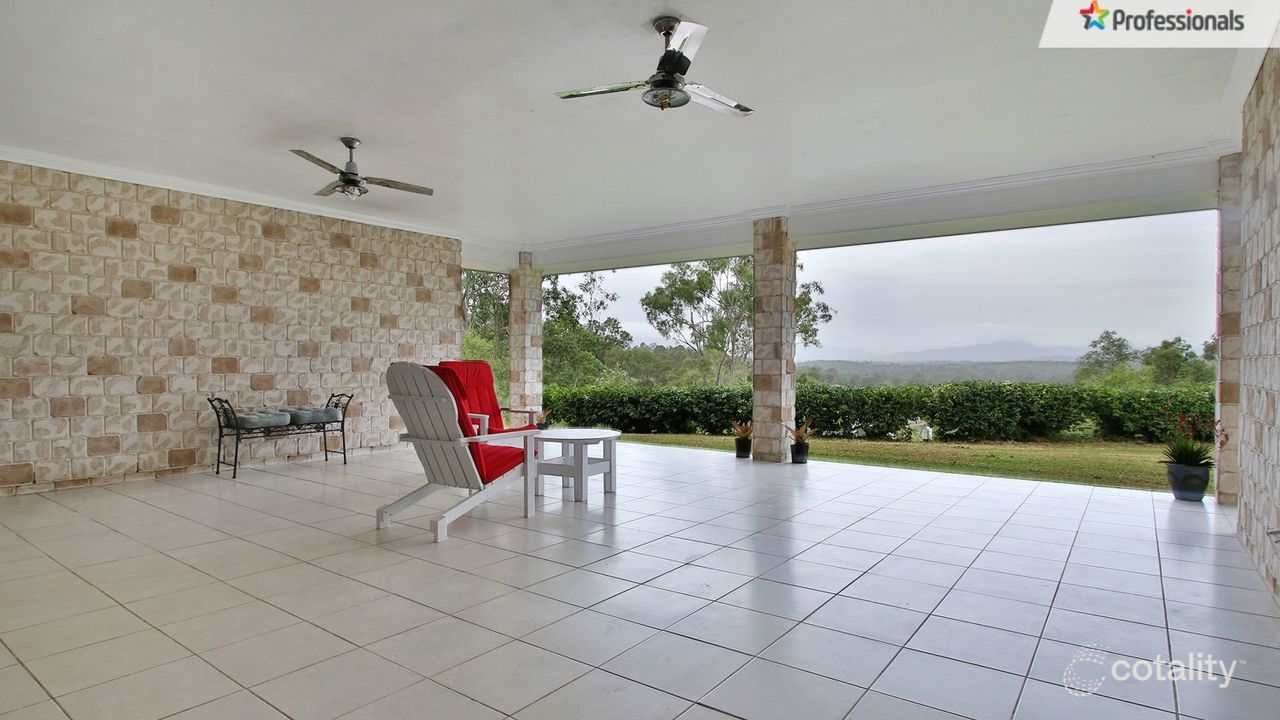 6-bedroom house at 39-41 Portsmouth Court, Mundoolun, QLD 4285, Logan Council, Queensland