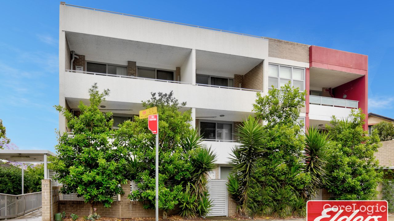 2-bedroom unit at 2/75 Great Western Highway, Parramatta Council, New South Wales