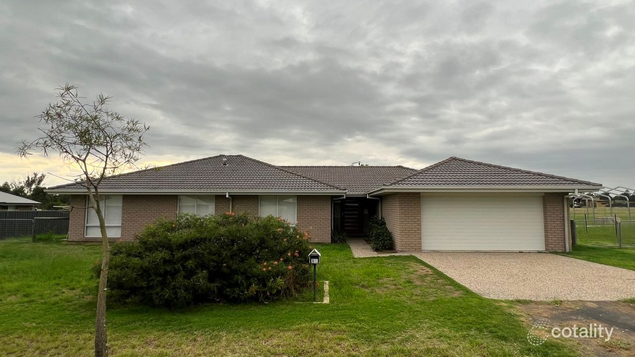 5-bedroom house at 21 Vowles Street, Miles, QLD 4415, Western Downs Council, Queensland