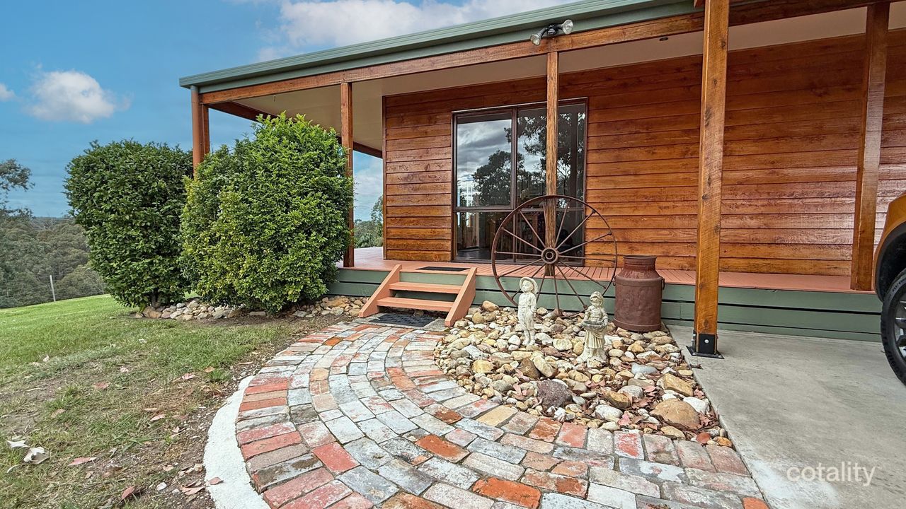 3-bedroom unit at 112 Great Alpine Road, Bruthen, VIC 3885, East Gippsland, Victoria