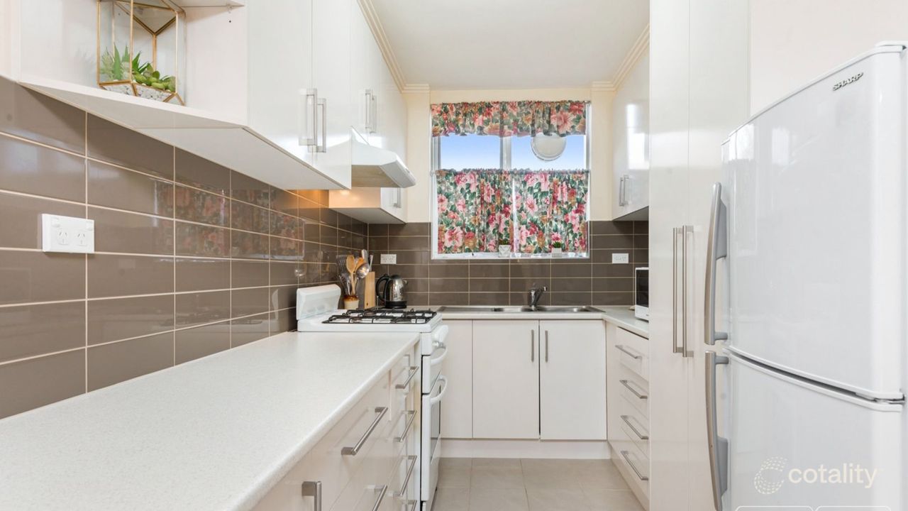 2-bedroom unit at 11/113 Surrey Road, Blackburn North, VIC 3130, Whitehorse Council, Victoria