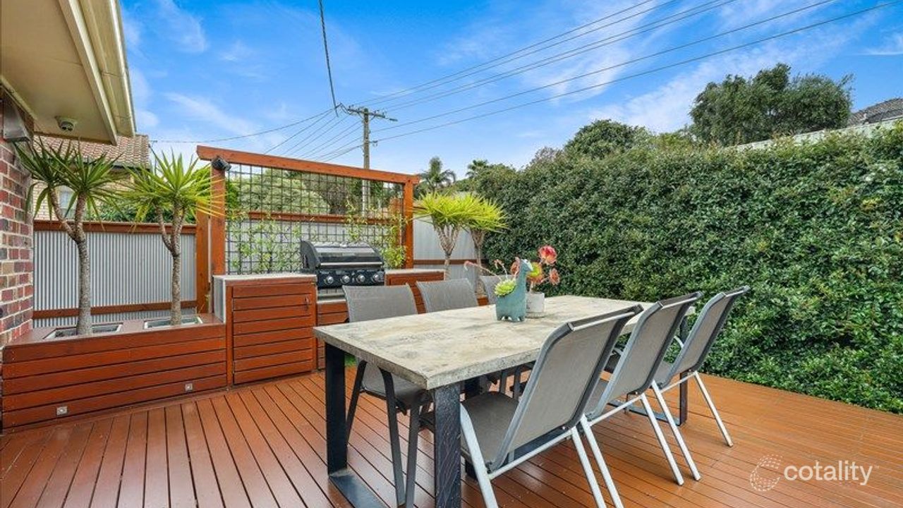 2-bedroom unit at 1/5 Mitchell Parade, Pascoe Vale South, VIC 3044, Merri-bek Council, Victoria