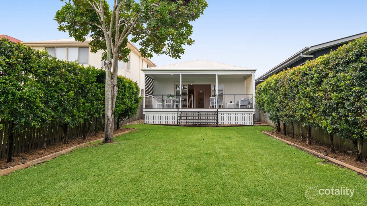 4-bedroom house at 14 Tweedale Street, Graceville, QLD 4075, Brisbane Council, Queensland