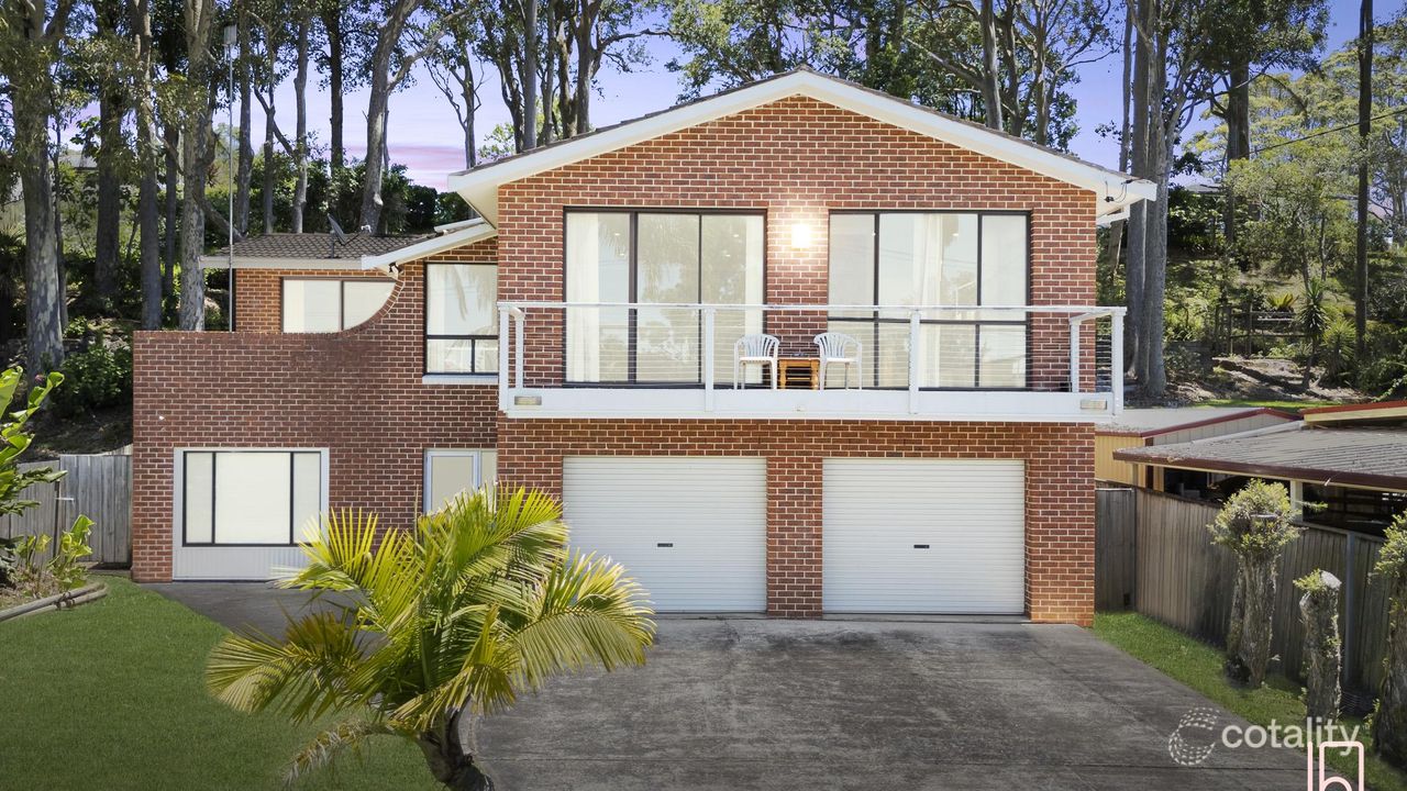 4-bedroom house at 276 Lakedge Avenue, Berkeley Vale, NSW 2261, Central Coast Council, New South Wales