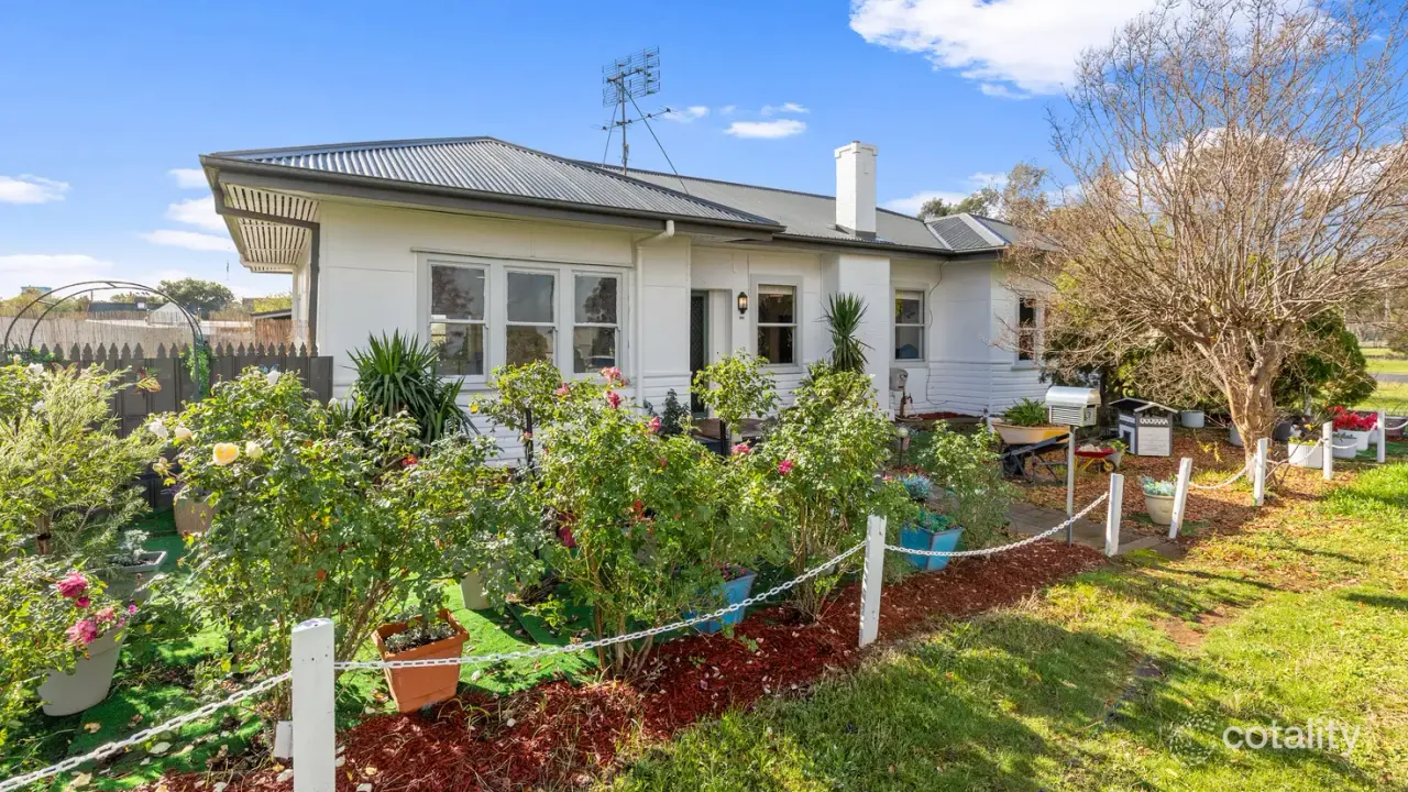 3-bedroom house at 57 Brookong Street, Lockhart, NSW 2656, Lockhart, New South Wales