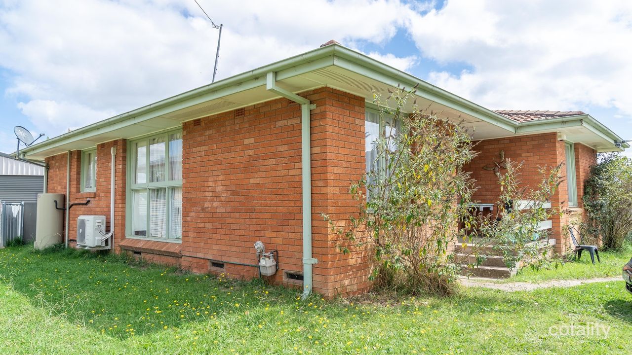3-bedroom house at 2 Algona Crescent, Orange, NSW 2800, Orange Council, New South Wales