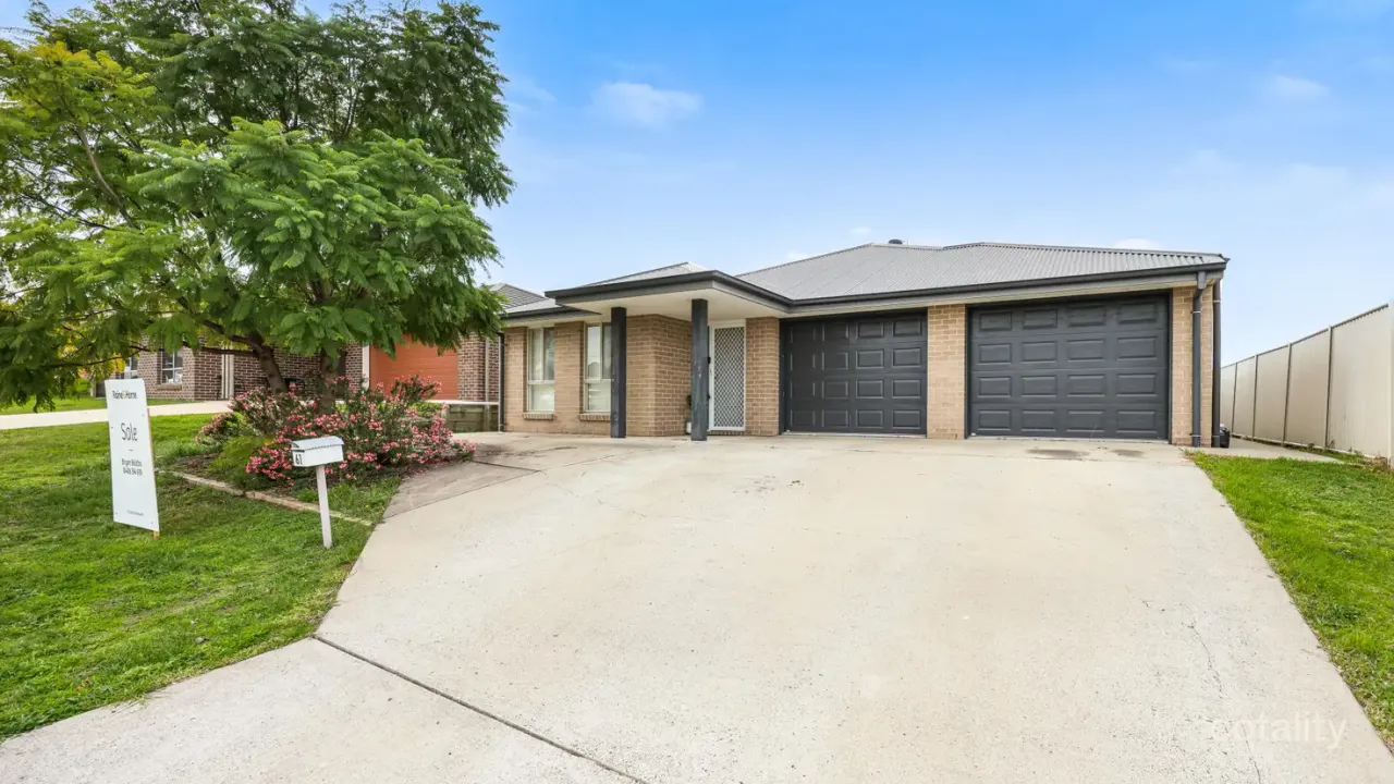 5-bedroom house at 61 Denman Avenue, Kootingal, NSW 2352, Tamworth, New South Wales