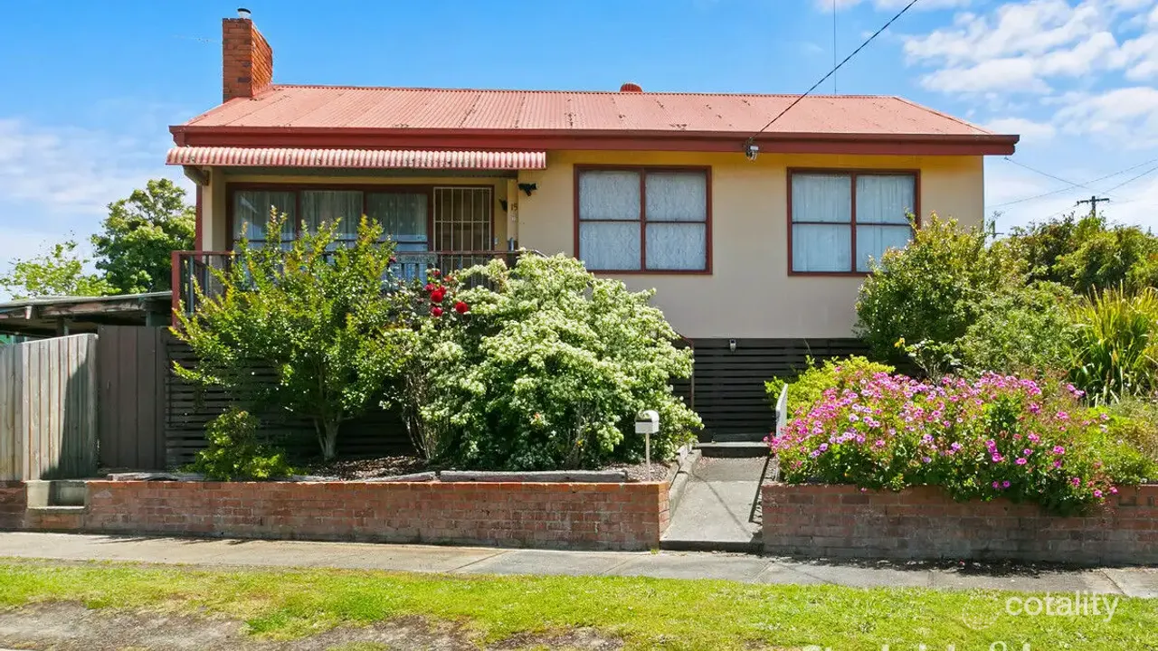 3-bedroom house at 15 Robert Street, Morwell, VIC 3840, , Victoria
