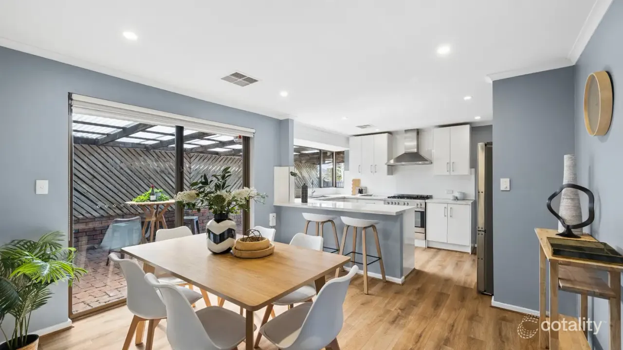 3-bedroom house at 2 Karyn Crescent, Reynella, SA 5161, Onkaparinga, South Australia