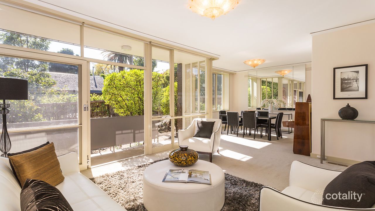 3-bedroom unit at 5/7 Struan Street, Toorak, VIC 3142, Stonnington, Victoria