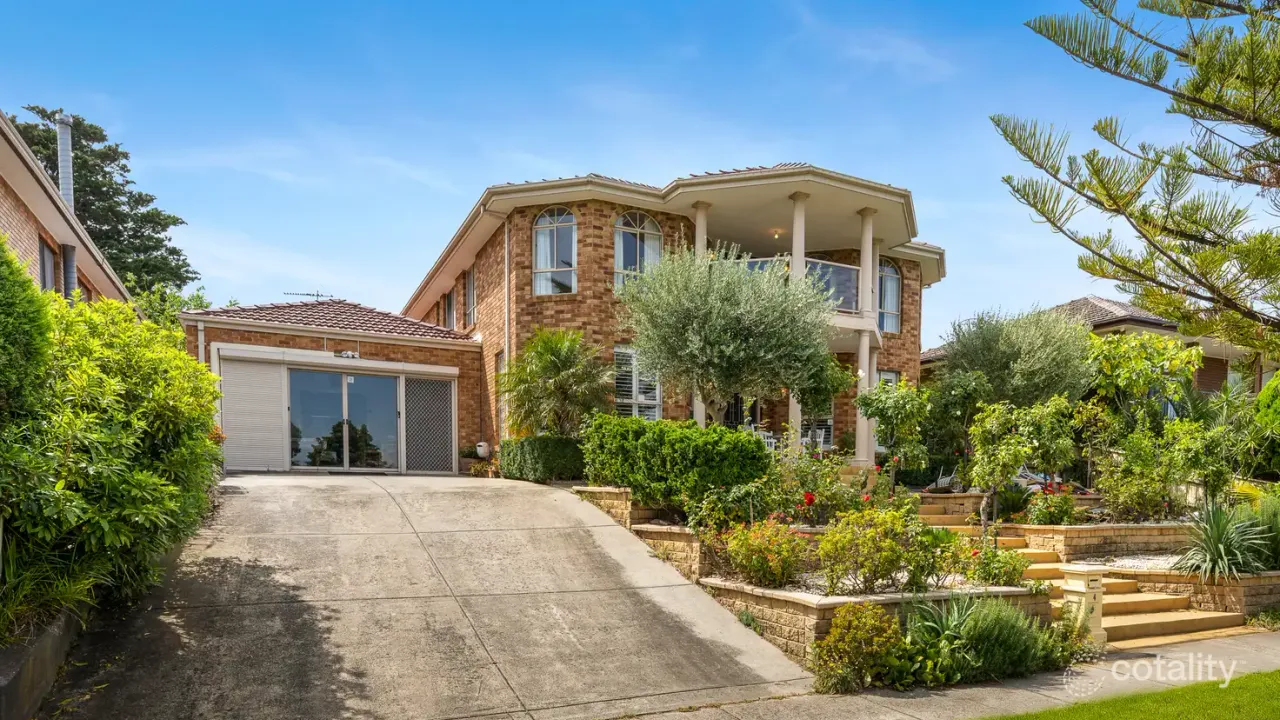 4-bedroom house at 4 Gray Close, Endeavour Hills, VIC 3802, Casey Council, Victoria