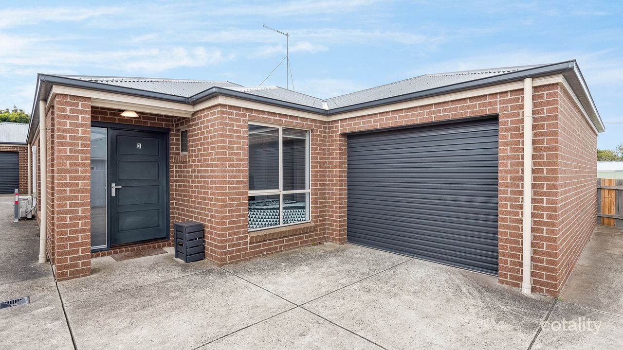 2-bedroom unit at 2/11 Pitman Street, Newcomb, VIC 3219, Greater Geelong, Victoria