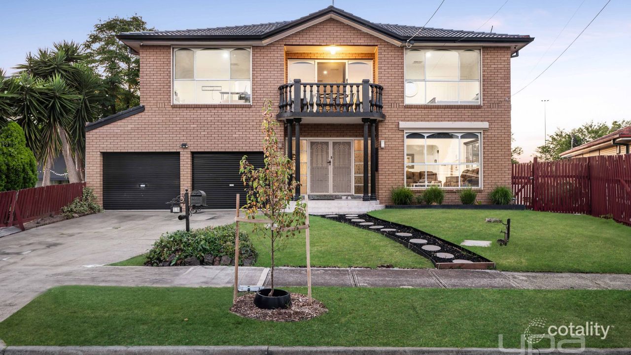 6-bedroom house at 12 Barclay Close, Gladstone Park, VIC 3043, Hume Council, Victoria