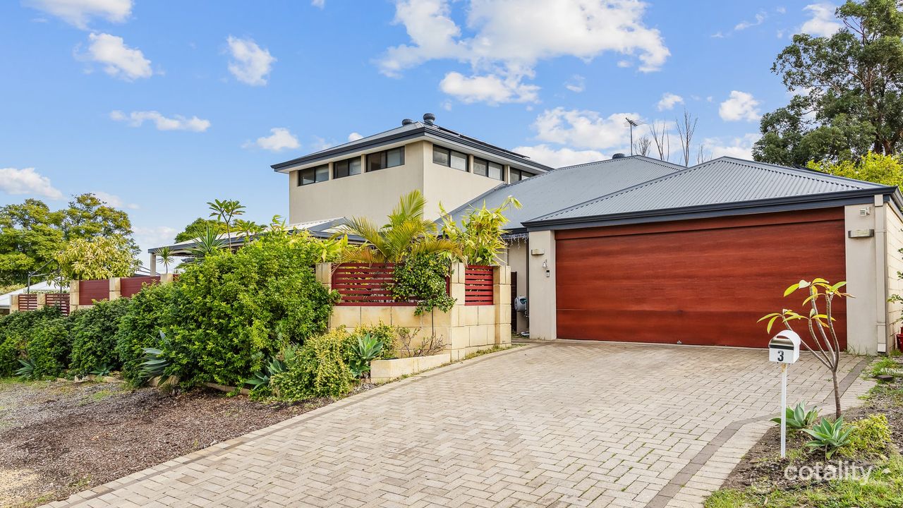 5-bedroom house at 3 Vidler Street, Cloverdale, WA 6105, Belmont, Western Australia