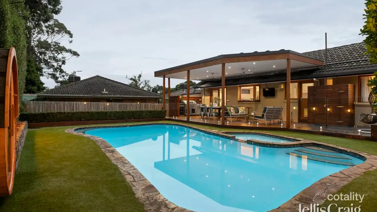 4-bedroom house at 17 Sherlowe Crescent, Viewbank, VIC 3084, Banyule, Victoria