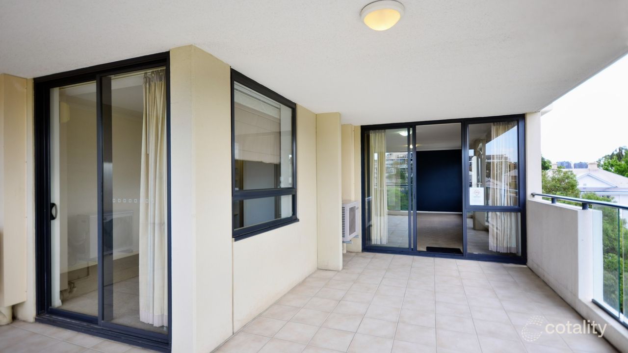 3-bedroom unit at 19/287 Wickham Terrace, Spring Hill, QLD 4000, Brisbane, Queensland