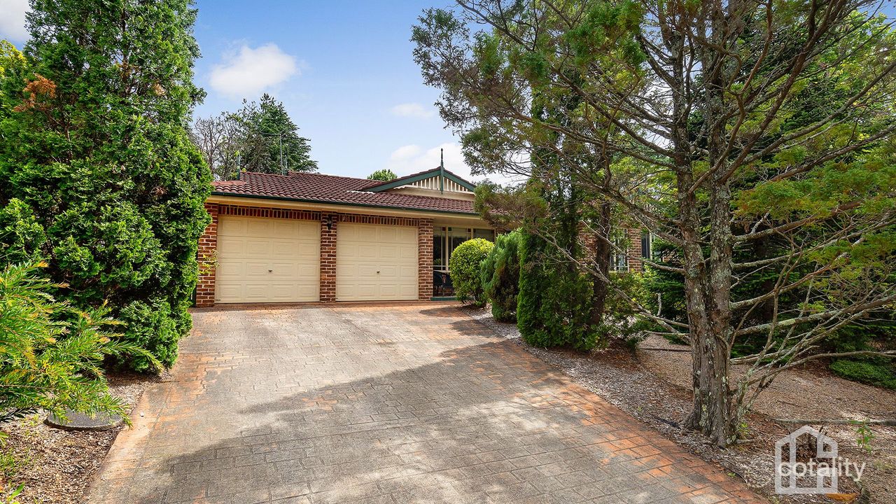 3-bedroom house at 20 De Quency Road, Bullaburra, NSW 2784, Blue Mountains Council, New South Wales