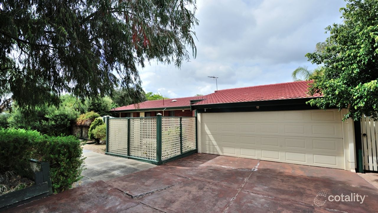 3-bedroom house at 11 Kensington Court, Cooloongup, WA 6168, Rockingham, Western Australia