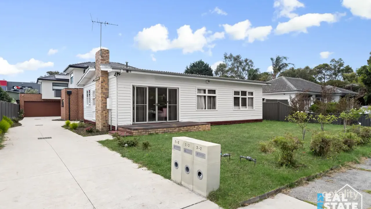 3-bedroom unit at 1/2 Theyer Street, Eumemmerring, VIC 3177, Casey Council, Victoria