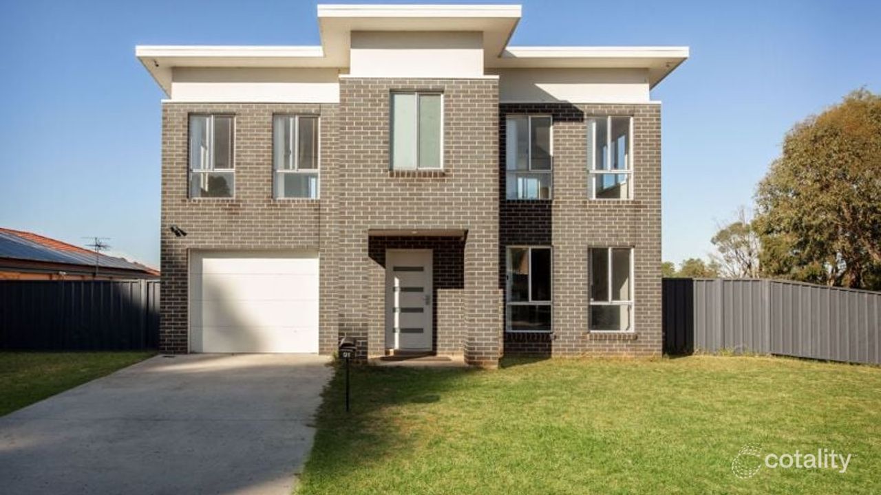 4-bedroom house at 91 Kurrajong Crescent, West Albury, NSW 2640, Albury Council, New South Wales