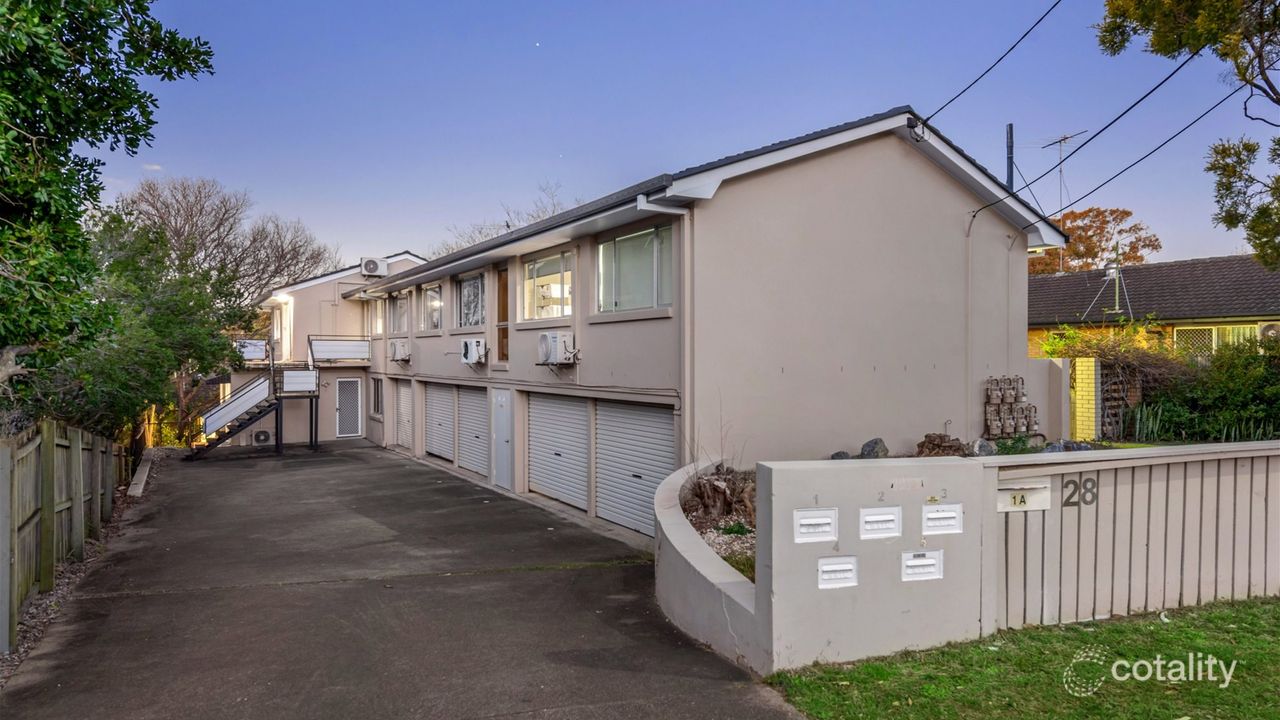 9-bedroom unit at 28 Mclay Street, Coorparoo, QLD 4151, Brisbane Council, Queensland