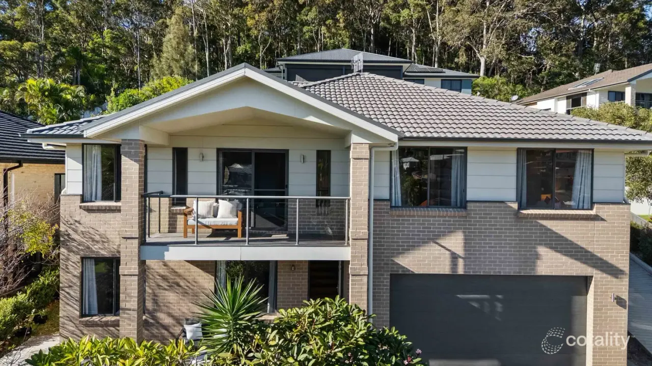 4-bedroom house at 27 Silky Oak Drive, Caves Beach, NSW 2281, Lake Macquarie, New South Wales