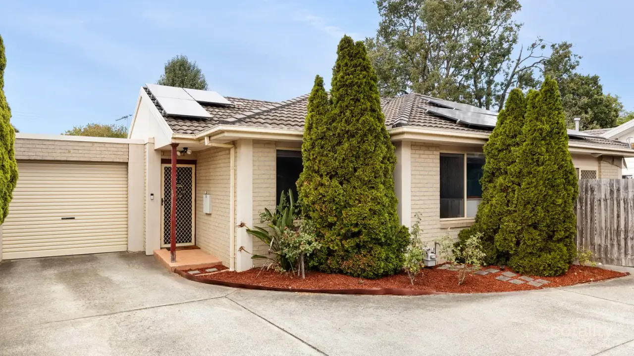 3-bedroom unit at 2/4 Murdo Road, Clayton, VIC 3168, Monash, Victoria