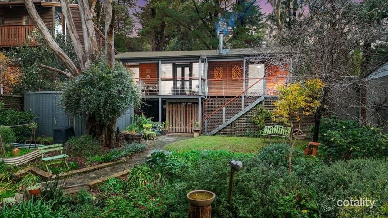 3-bedroom house at 26 Princes Avenue, Crafers West, SA 5152, Adelaide Hills, South Australia