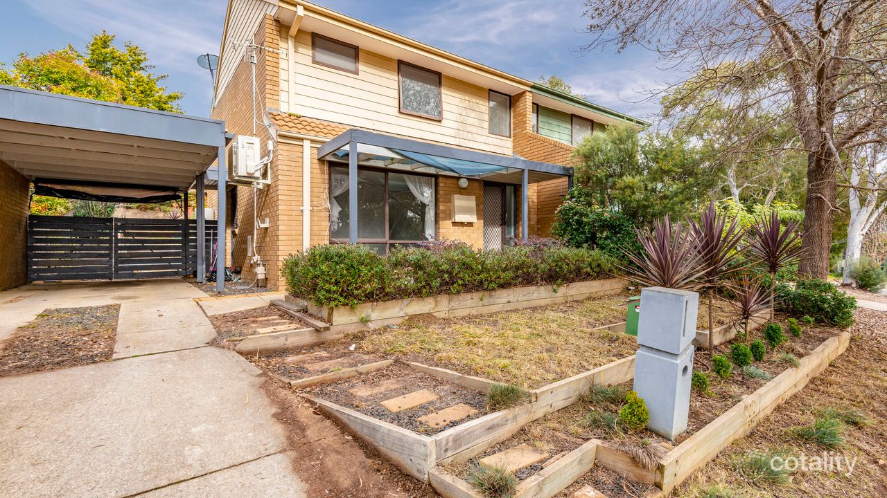 3-bedroom house at 4 Collits Place, Macquarie, ACT 2614, , Australian Capital Territory