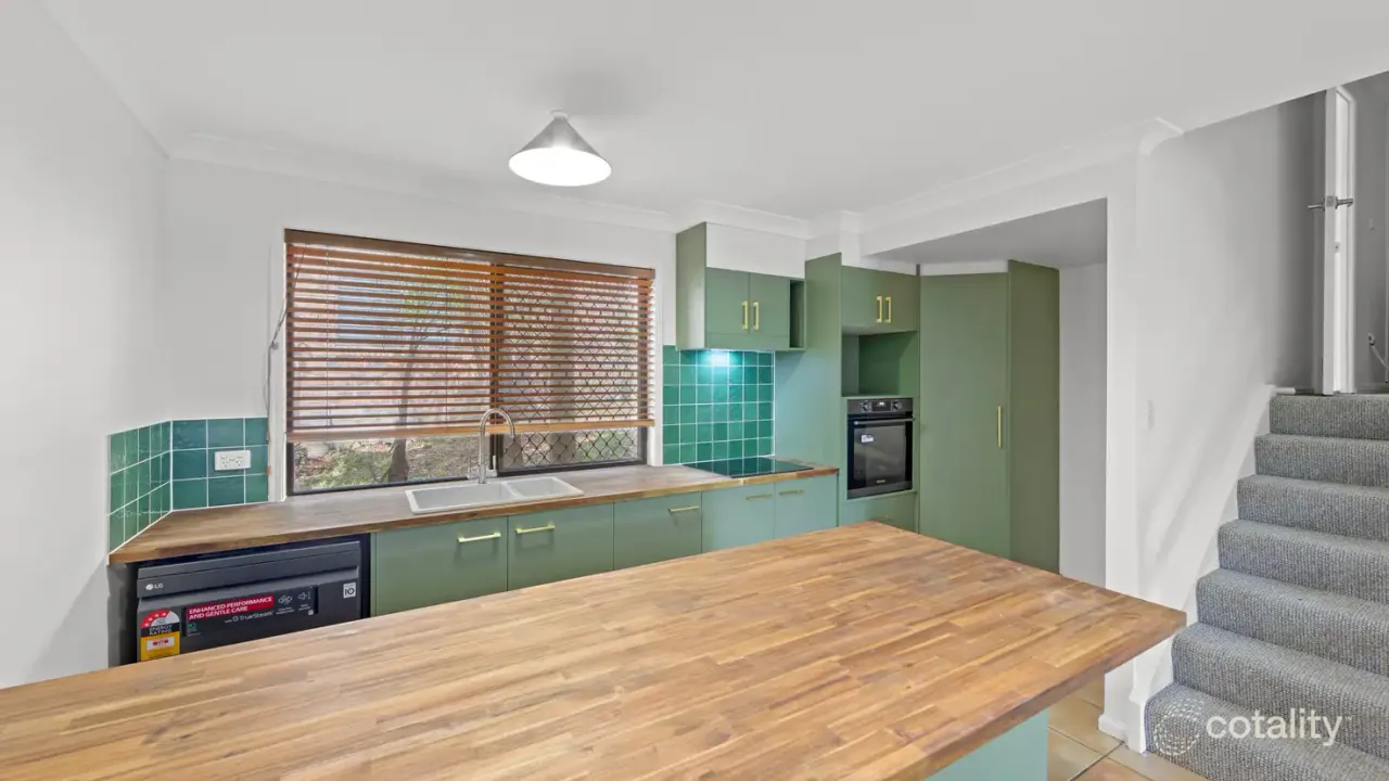 3-bedroom unit at 11/8-12 Sherwood Close, Mudgeeraba, QLD 4213, Gold Coast, Queensland