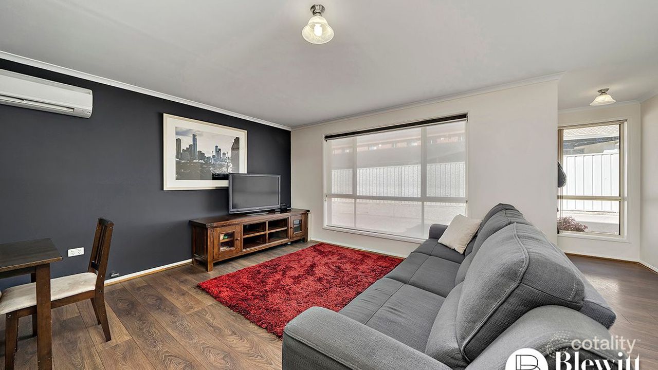 2-bedroom unit at 2/57 Donald Road, Karabar, NSW 2620, Queanbeyan-Palerang Council, New South Wales