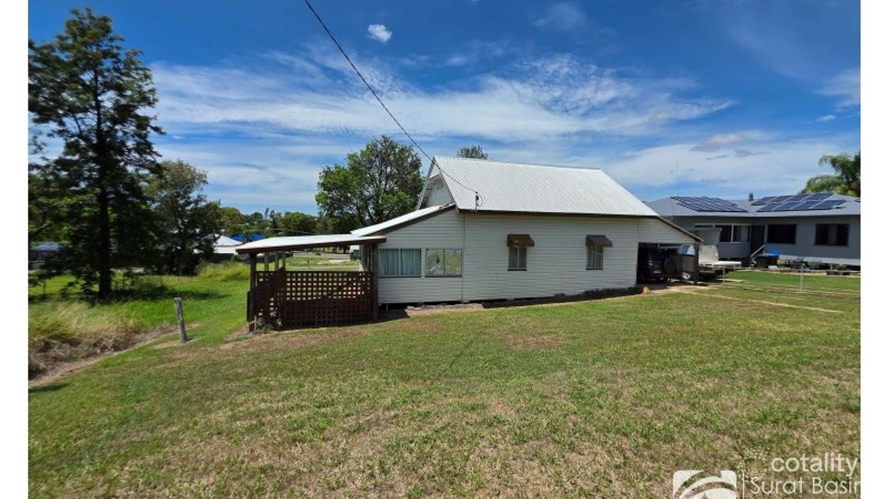 3-bedroom house at 6 Kinnoul Street, Taroom, QLD 4420, Banana, Queensland