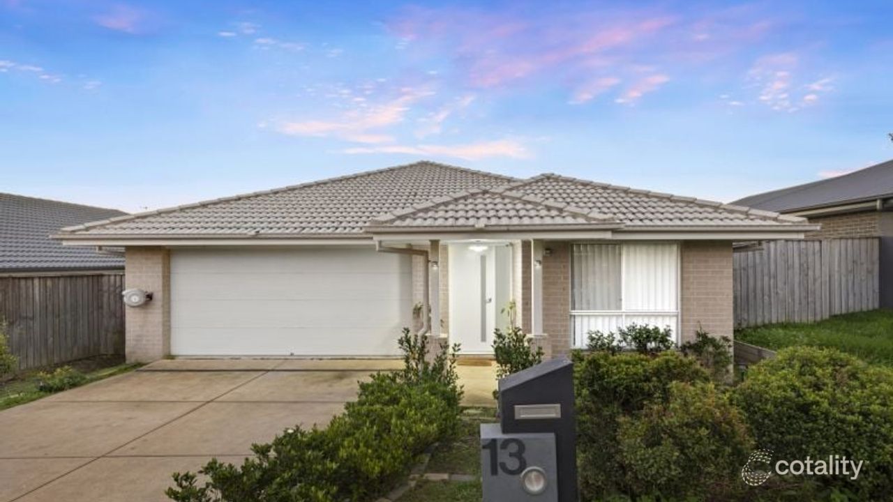 4-bedroom house at 13 Plover Circuit, Aberglasslyn, NSW 2320, Maitland, New South Wales