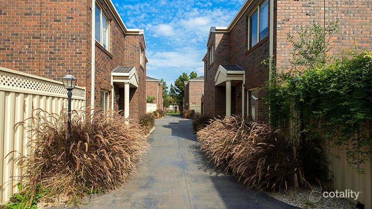 3-bedroom unit at 3/10 Callander Road, Pascoe Vale, VIC 3044, Merri-bek Council, Victoria