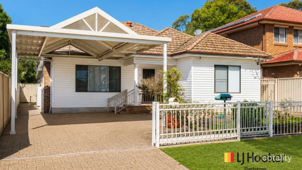 8-bedroom house at 1 Gloucester Avenue, Padstow, NSW 2211, Canterbury-Bankstown, New South Wales