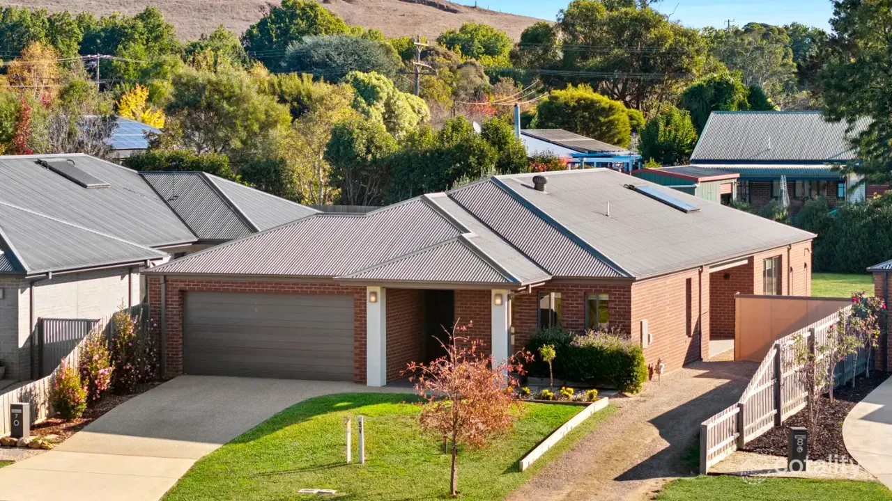 4-bedroom house at 7 Jones Court, Woodend, VIC 3442, Macedon Ranges Council, Victoria