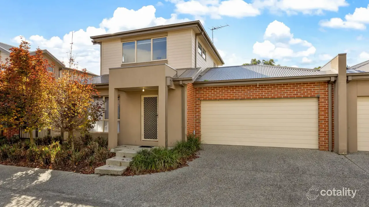 3-bedroom unit at 3/96 Station Road, Gisborne, VIC 3437, Macedon Ranges, Victoria